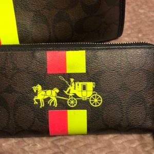 Coach Bags - Coach handbag & wallet Coach Bags - Coach handbag & wallet